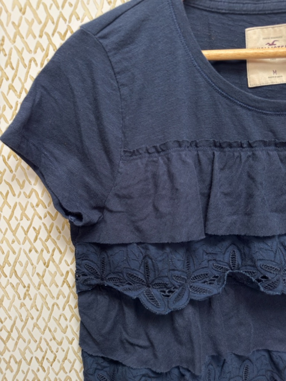 Hollister Navy Tiered Ruffle Eyelet Lace Tee Y2K Coquette Babydoll Top M - Picture 3 of 8